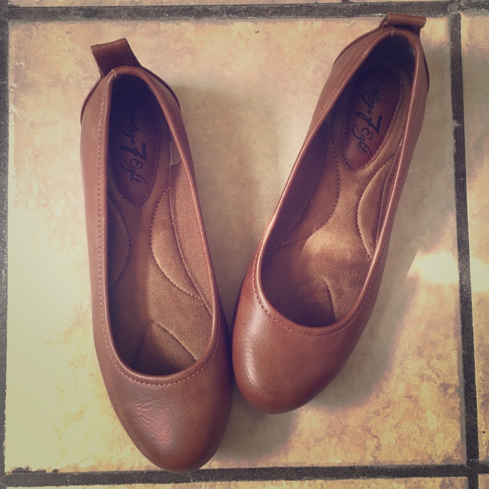 Brown flats
